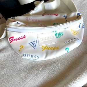 Guess Fanny pack